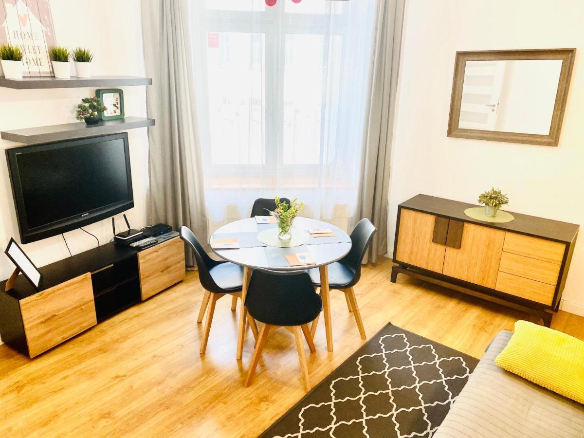 Apartament Centrum Poznań Esterno foto