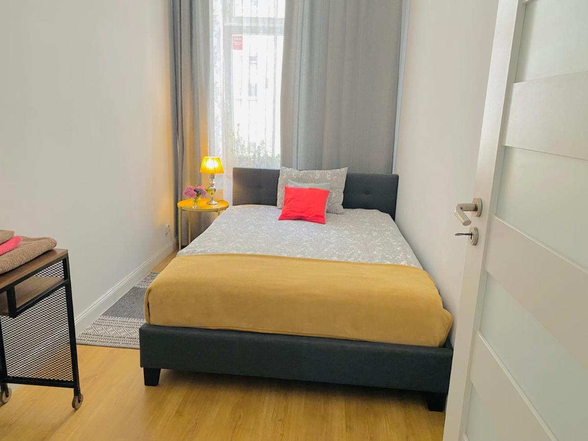 Apartament Centrum Poznań Esterno foto